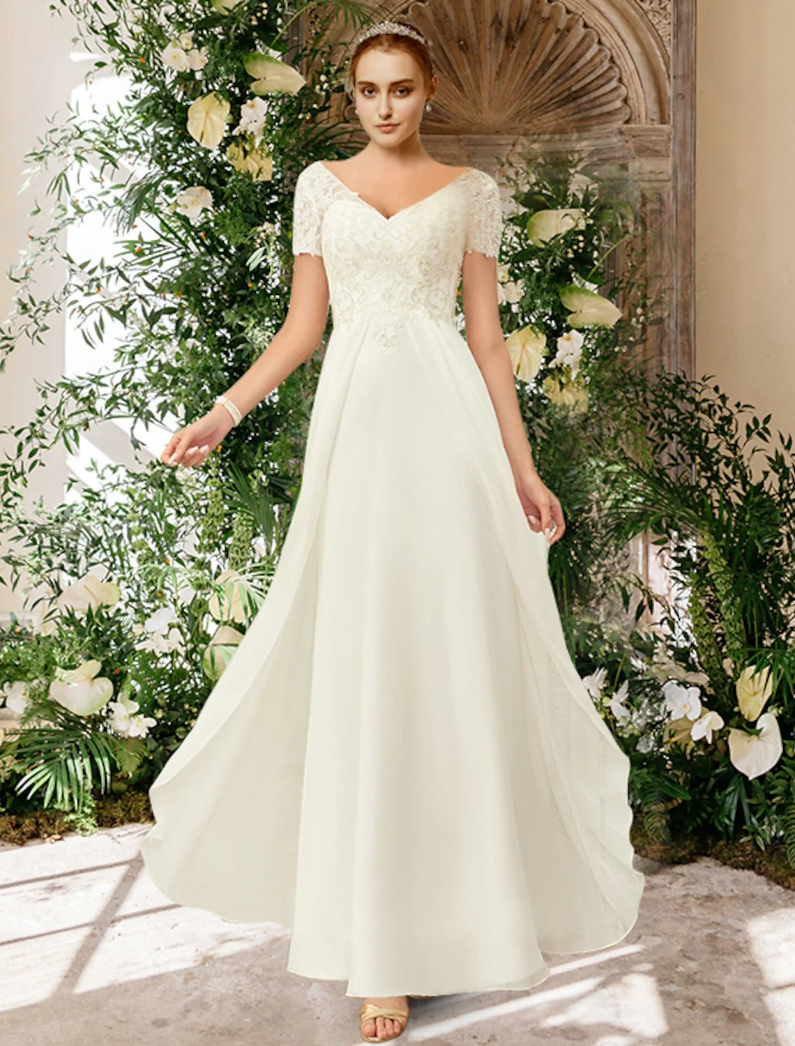 Elegant A-Line V-Neck Short Sleeve Chiffon Beach Wedding Dress with Appliques
