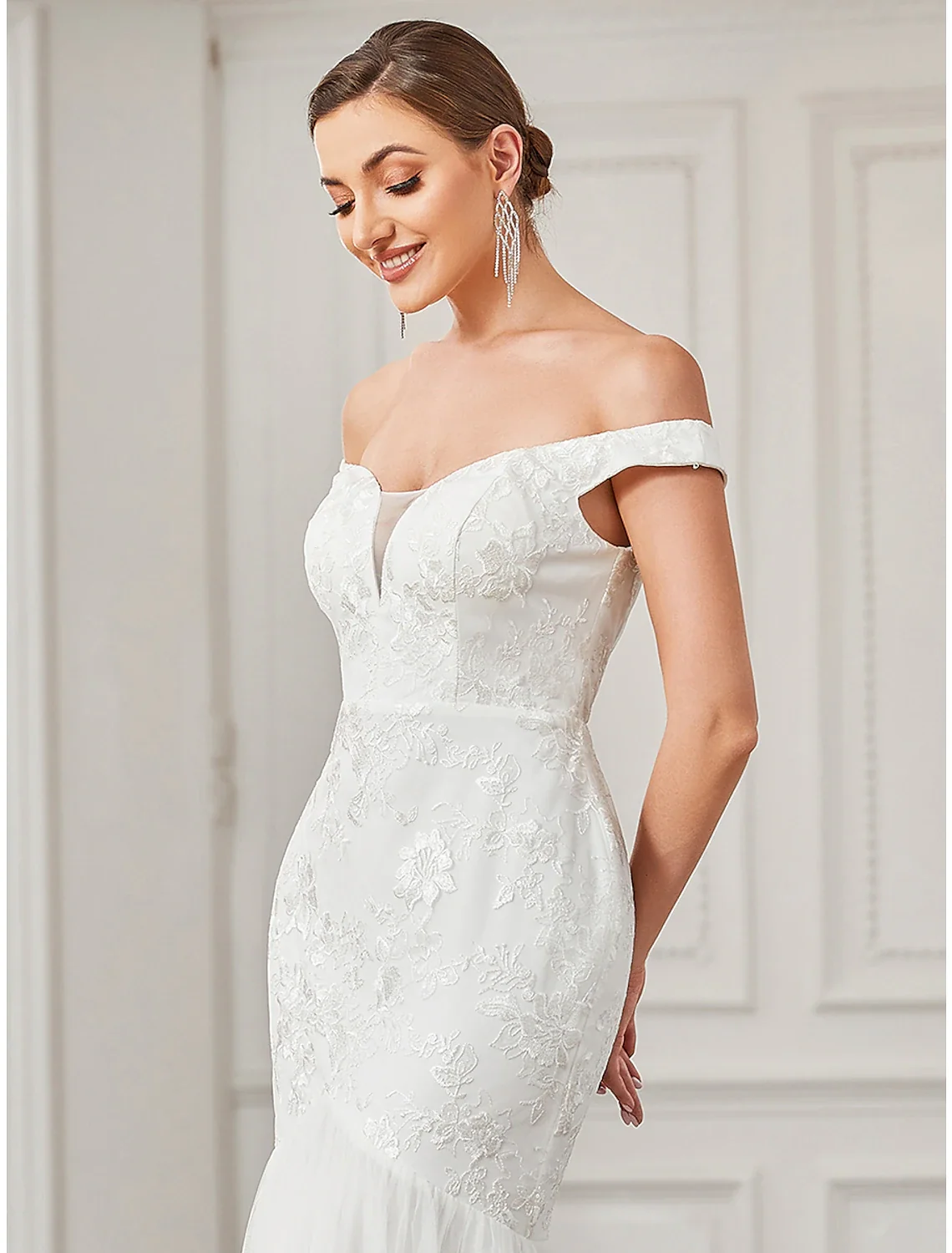 Vintage A-Line Off Shoulder Cap Sleeve Lace Beach Wedding Dress - Image 5