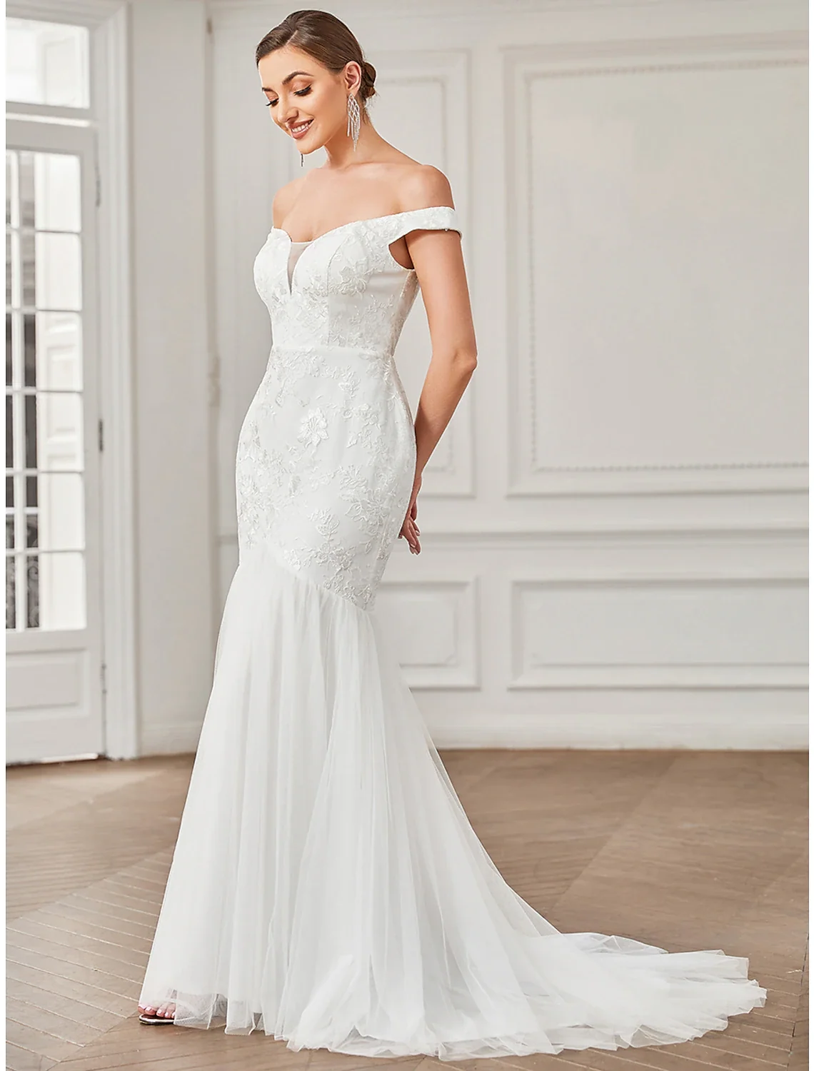 Vintage A-Line Off Shoulder Cap Sleeve Lace Beach Wedding Dress